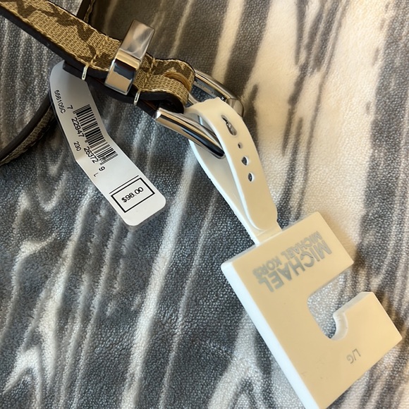 Michael Kors belt - Picture 2 of 2